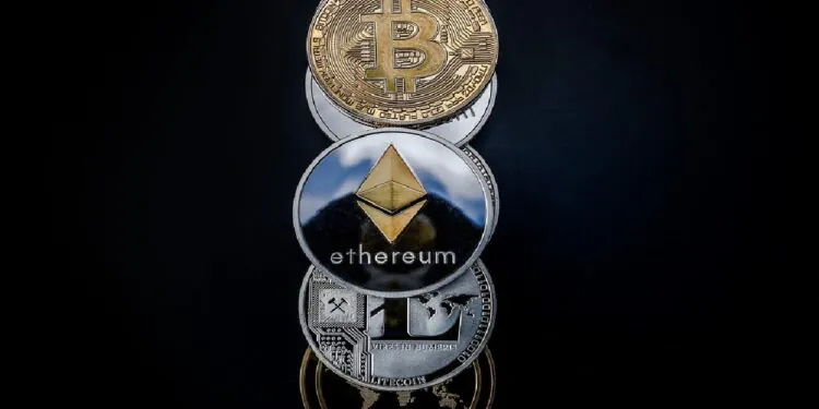 Bitcoin Drops Below $20,000 as Crypto Selloff Quickens