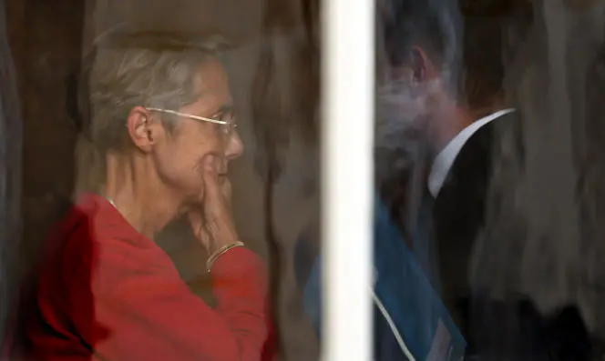 Elisabeth Borne, après une rencontre avec les ministres, à Matignon, à Paris, le 21 juin 2022.