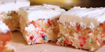 gâteau saupoudré au four