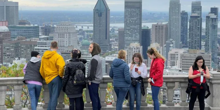 Québec met les enfants au travail pour faire face à la pénurie de main-d'œuvre