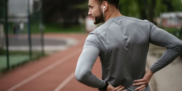 Faire de l'exercice avec une sciatique : voici comment faire, selon les experts