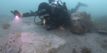 L'épave de mortier du XIIIe siècle est le plus ancien navire coulé d'Angleterre jamais conservé