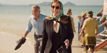 L'image peut contenir des vêtements, des vêtements, des lunettes de soleil, des accessoires, des accessoires, des manches et Julia Roberts.