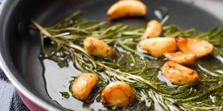 8 aliments à éviter lors d"un premier rendez-vous