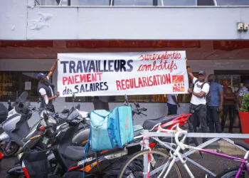 Sans papiers, ils tiennent un centre d'hébergement d'urgence