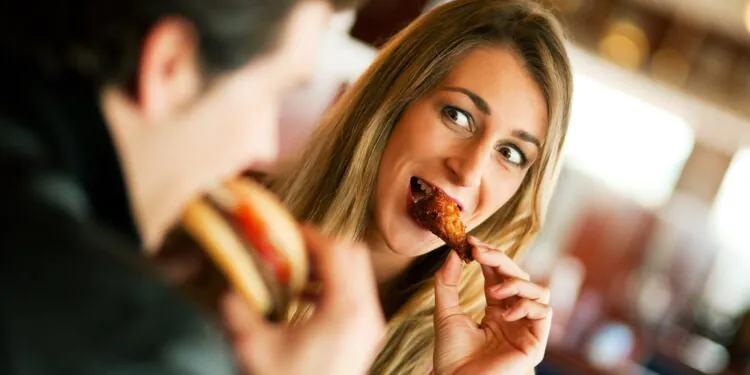 10 cosas que nunca debes hacer al coquetear con un chico