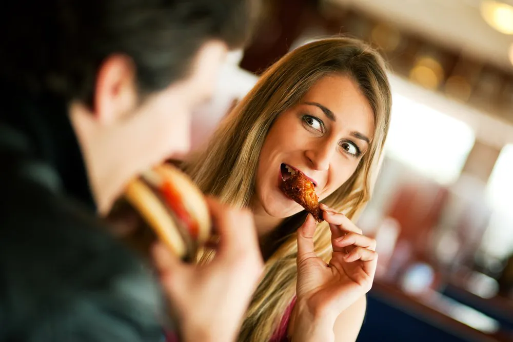 10 cosas que nunca debes hacer al coquetear con un chico