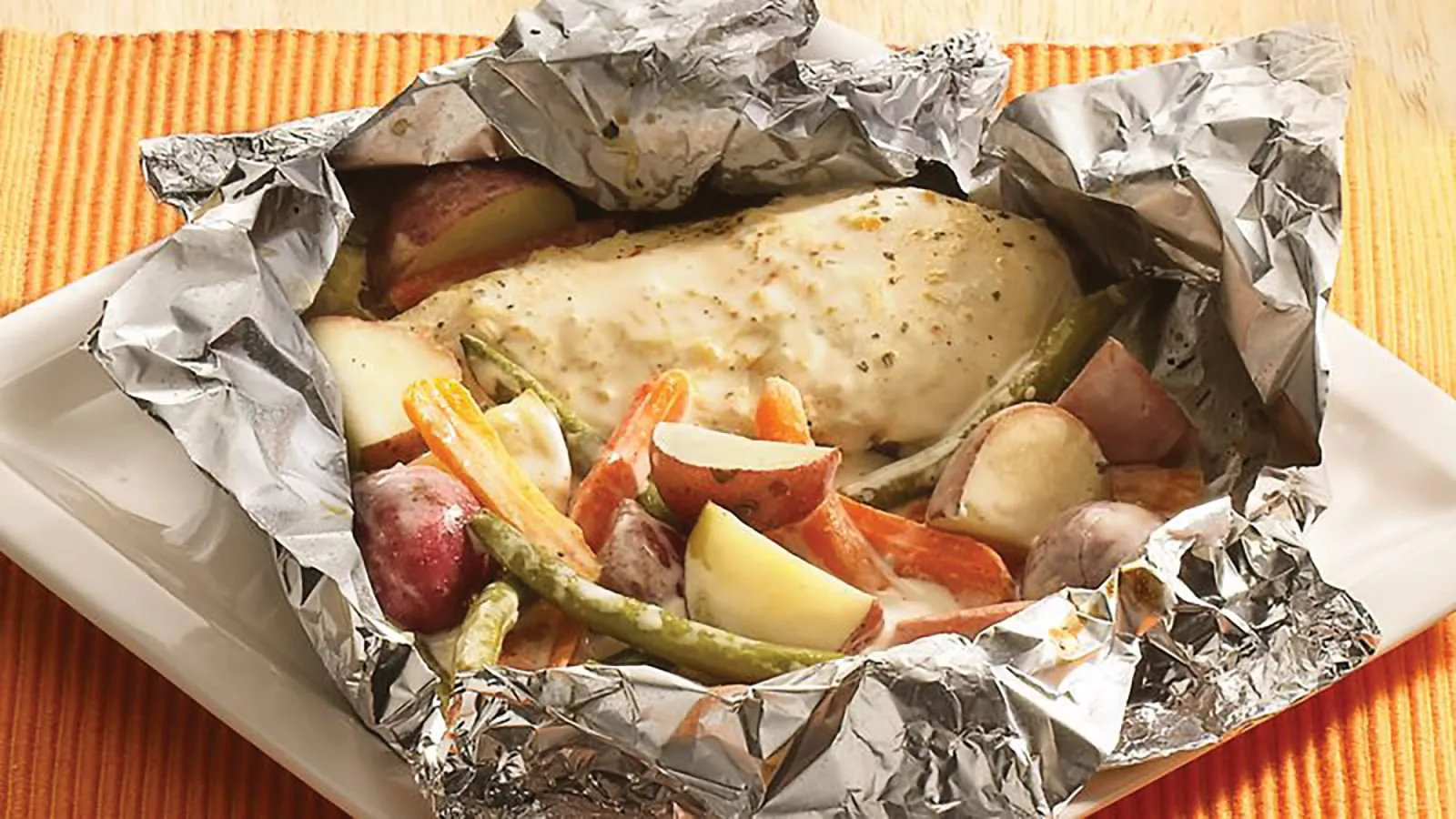 7 razones por las que no deberías usar papel aluminio en tu cocina