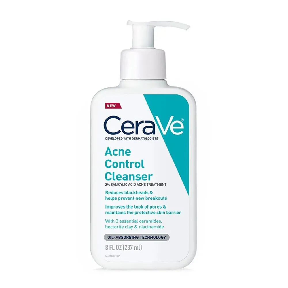 7 produits qui devraient figurer dans toutes les gammes anti-acné