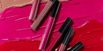 Paris Jackson sur son amour pour KVD Beauty, le baume à lèvres Burt's Bees et la mousse de mer d'Irlande