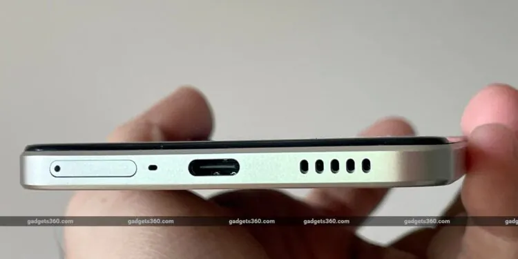 oppo reno 8 ports 5g gadgets360 Test de l'Oppo Reno 8 5G