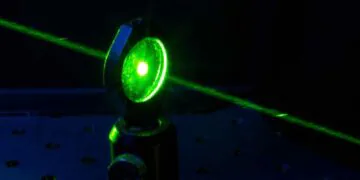 Study Shows New and Simple Method for Complex Sculpting of Matter