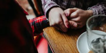 10 Règles pour sortir ensemble lorsque vous luttez avec l"estime de soi