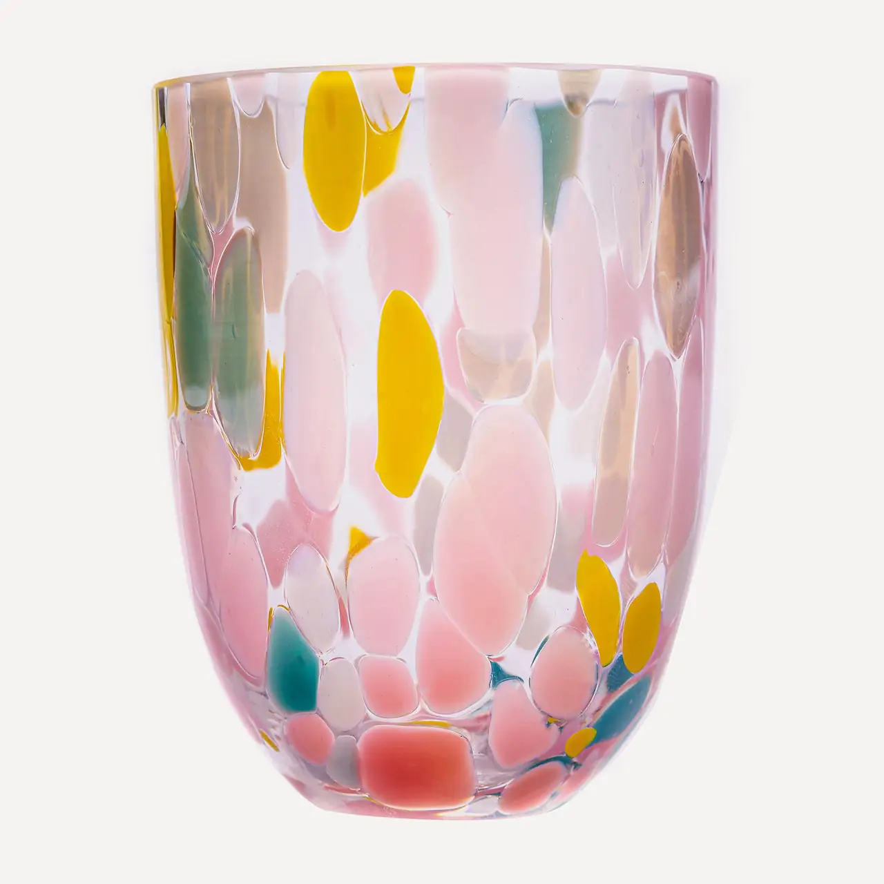 L’image peut contenir : verre et gobelet