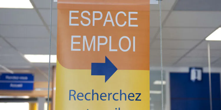 une nouvelle réforme "plus incitative et plus protectrice", promet le gouvernement, ce que les syndicats contestent