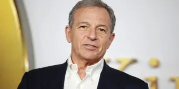Disney a trouvé un nombre substantiel d'utilisateurs de Twitter faux en 2016, déclare l'ancien PDG Bob Iger