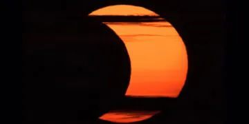 La dernière éclipse solaire partielle de 2022 est demain, voici ce que vous devez savoir
