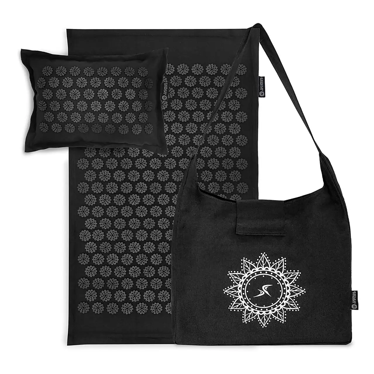 L’image peut contenir : outil, hache, sac et sac fourre-tout