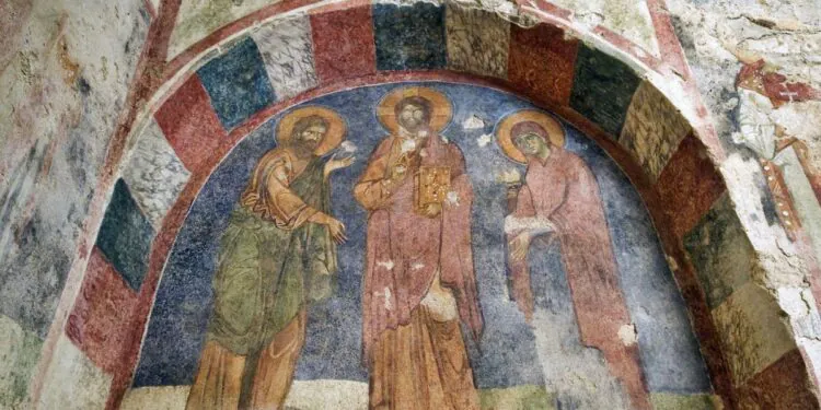 Lieu de sépulture exact de Saint-Nicolas, source d'inspiration pour le Père Noël, découvert dans une église turque