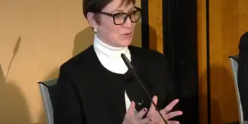 Representant De La Clinique Mayo Au Sommet Mondial De La
