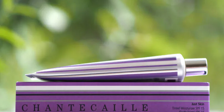Revue Chantecaille Just Skin | Blogueuse beauté britannique