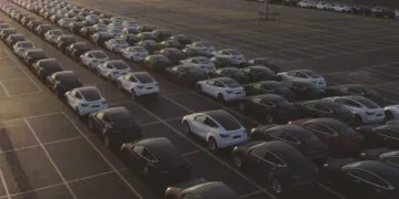 Tesla Sattend A Manquer Les Objectifs De Livraison De Vehicules