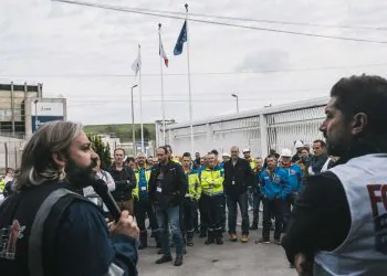 un accord salarial "signé à l'unanimité" entre la direction d'EDF et les syndicats