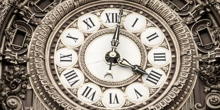 Pourquoi une heure 60 minutes dure-t-elle ?