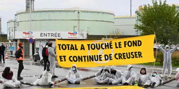 Responsabilité des entreprises : "Nous sommes entrés dans une nouvelle phase du rapport entre l'économie et le politique : la 'sociétalisation'"