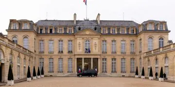 après l'intrusion à l'Elysée, le Web se déchaîne... sur Emmanuel Macron !