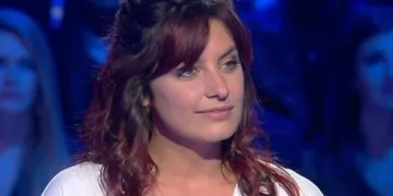 Laëtitia Milot seule et au pire...