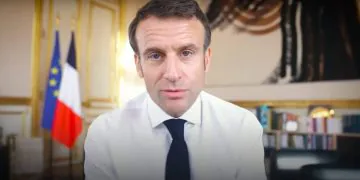 1672399974 Emmanuel Macron A Bregancon Que Prepare T Il