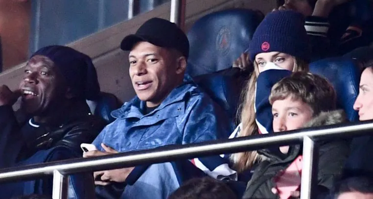 Kylian Mbappé et Emma Smet au Parc des Princes