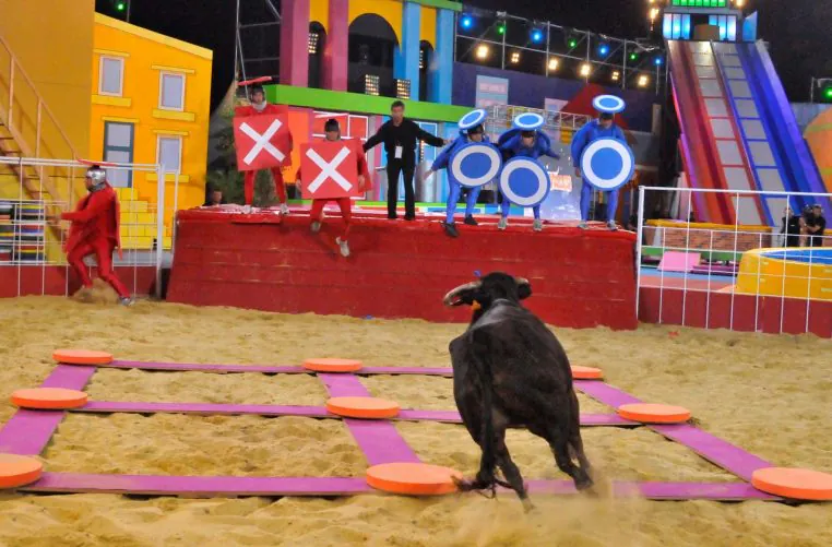 émission de télévision france 2 intervilles peau de vache