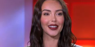 1673091890 Nabilla Est En Extase Avec Cette Chanteuse Francaise Video