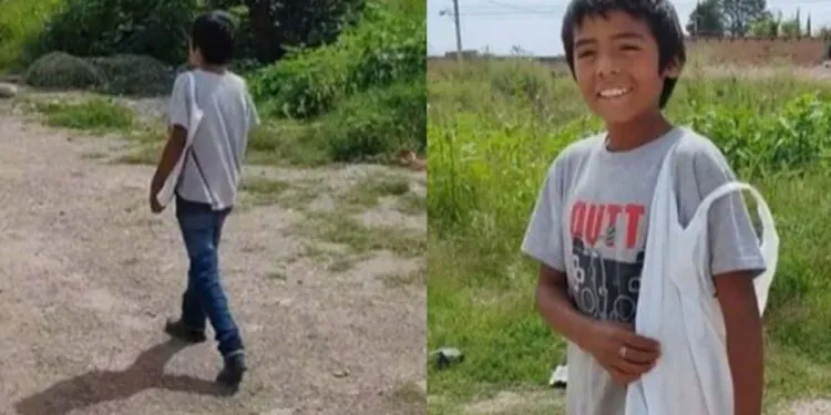 Il fait un long voyage avec son sac pour aller à l'école, cette rencontre va changer sa vie