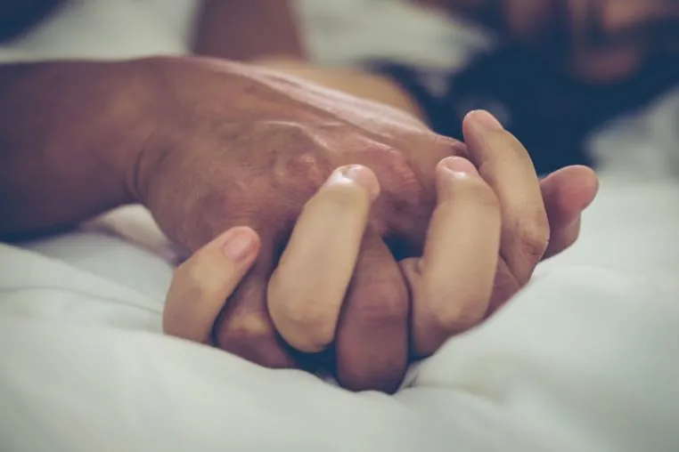 Position sexuelle d'orgasme simultané