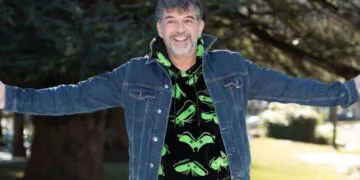 Stéphane Plaza offre un strip-tease aux participants de Maison à vendre