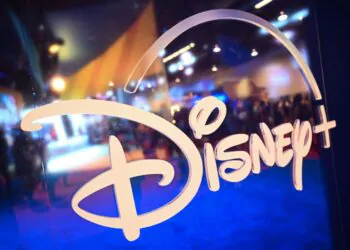 Disney perd des abonnés sur sa plateforme de streaming et licencie 7 000 employés