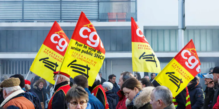 les syndicats recherchent le "bon équilibre", entre mobilisation et volonté de ne pas "pénaliser les usagers"