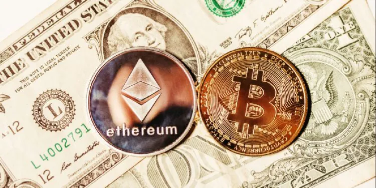 BTC, ETH Record Minor Price Spikes, Most Altcoins Register Significant Profits