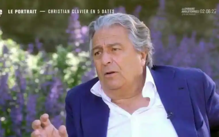 chrétien clavier arrogant critique grosse tête