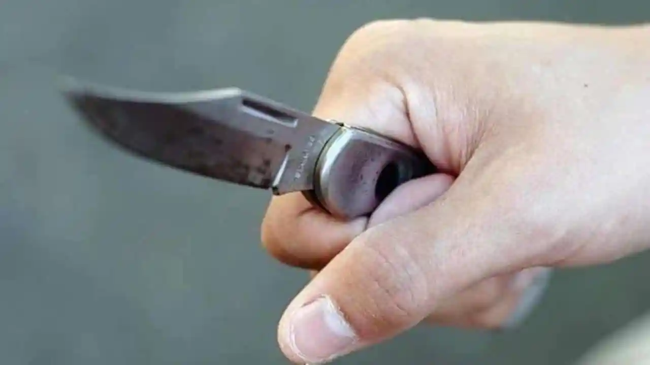 Enseignant poignardé et tué par un élève