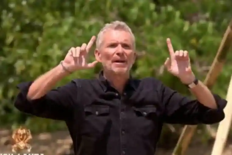 koh lanta denis brogniart meme (2)