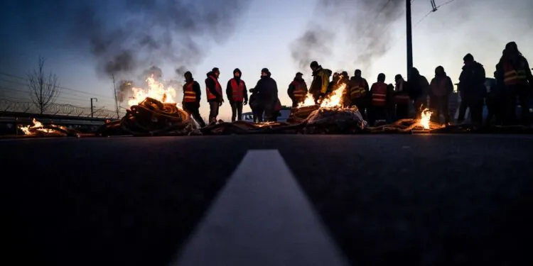 "Si l'Etat contrôle le temps de la grève et ses modalités, alors la grève n'est plus"
