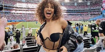 sa tenue au Super Bowl fait scandale, elle répond !