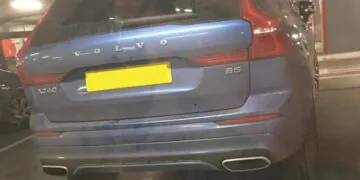 Un SUV se gare à deux places... la revanche de cet automobiliste est parfaitement savoureuse