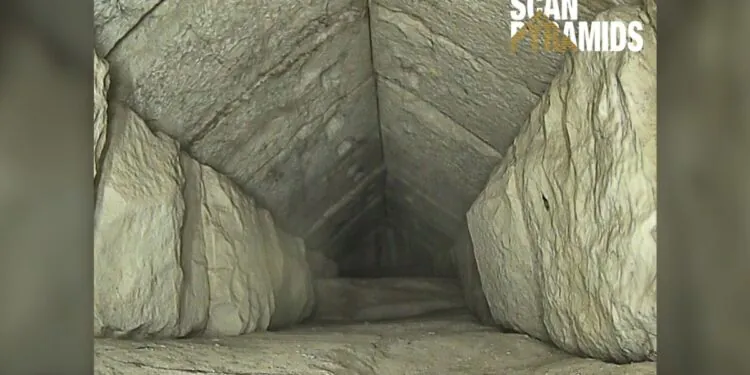Les rayons cosmiques révèlent un couloir "caché" de 30 pieds de long dans la Grande Pyramide d'Egypte