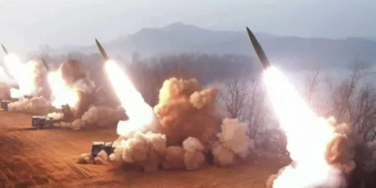 La Corée du Nord a lancé deux missiles, y a-t-il un risque ?