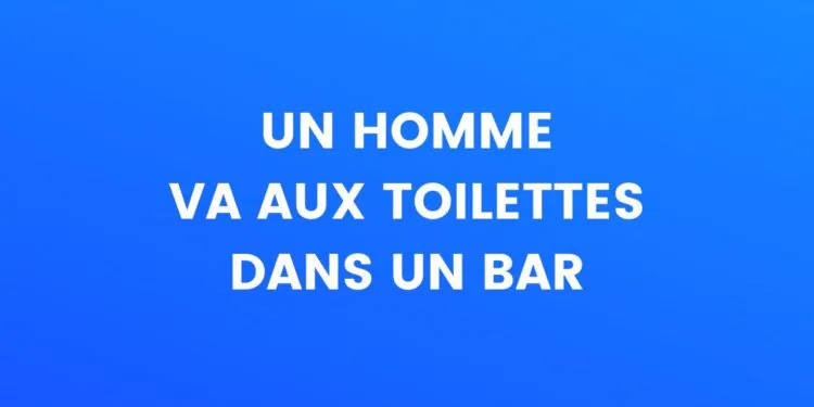 un homme va aux toilettes dans un bar